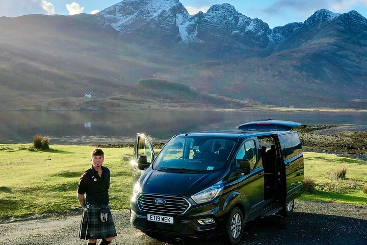 Luke Skye-Walker and 7 seater tour vehicle